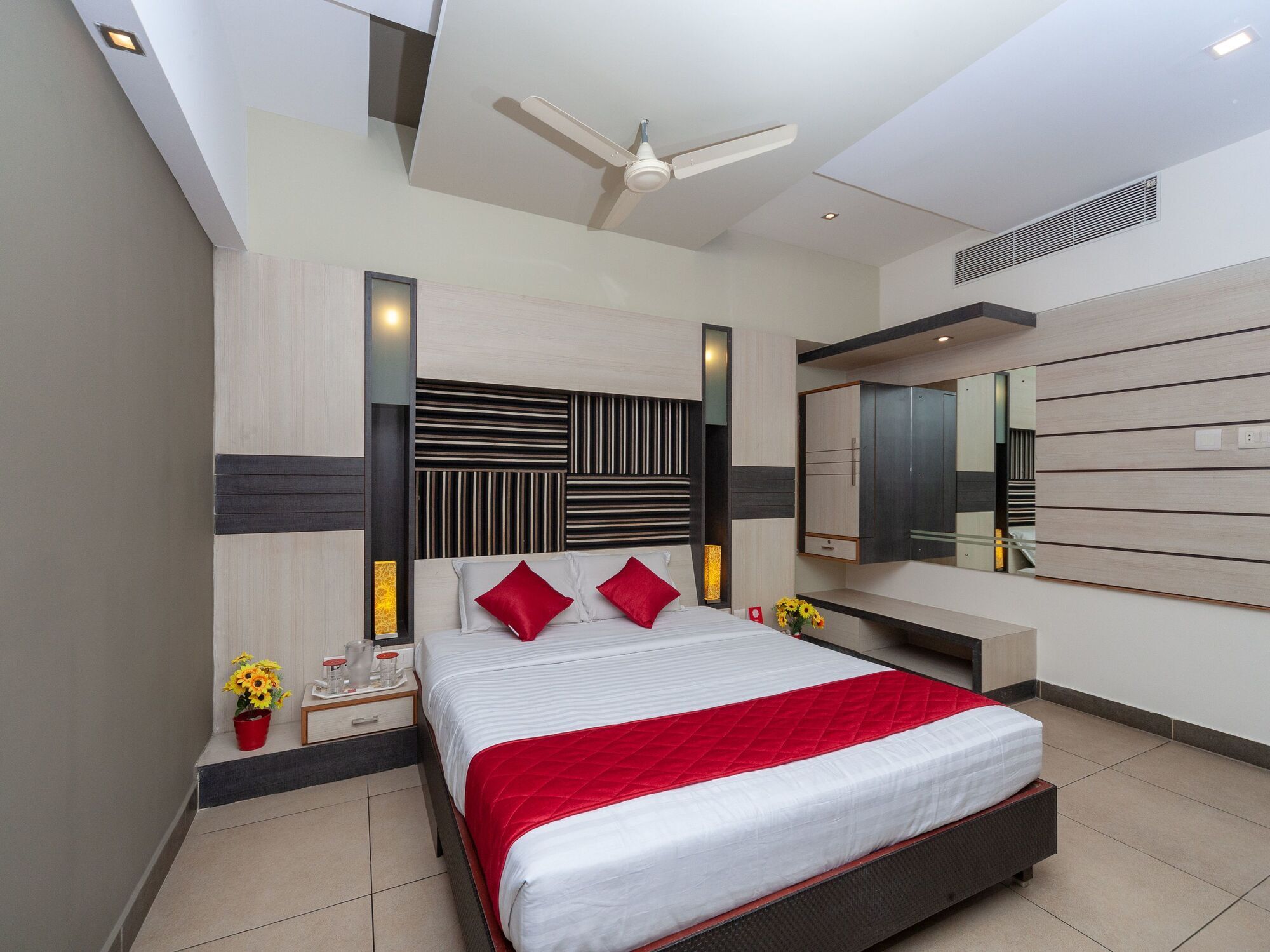 Hotel Sun Park Puducherry Buitenkant foto