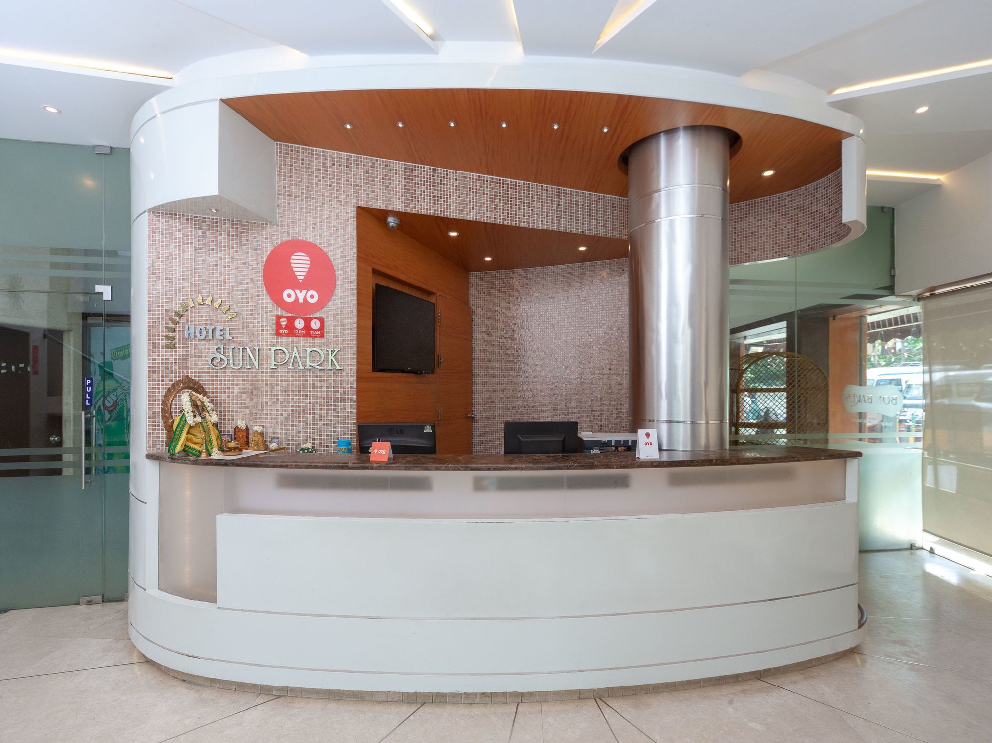 Hotel Sun Park Puducherry Buitenkant foto