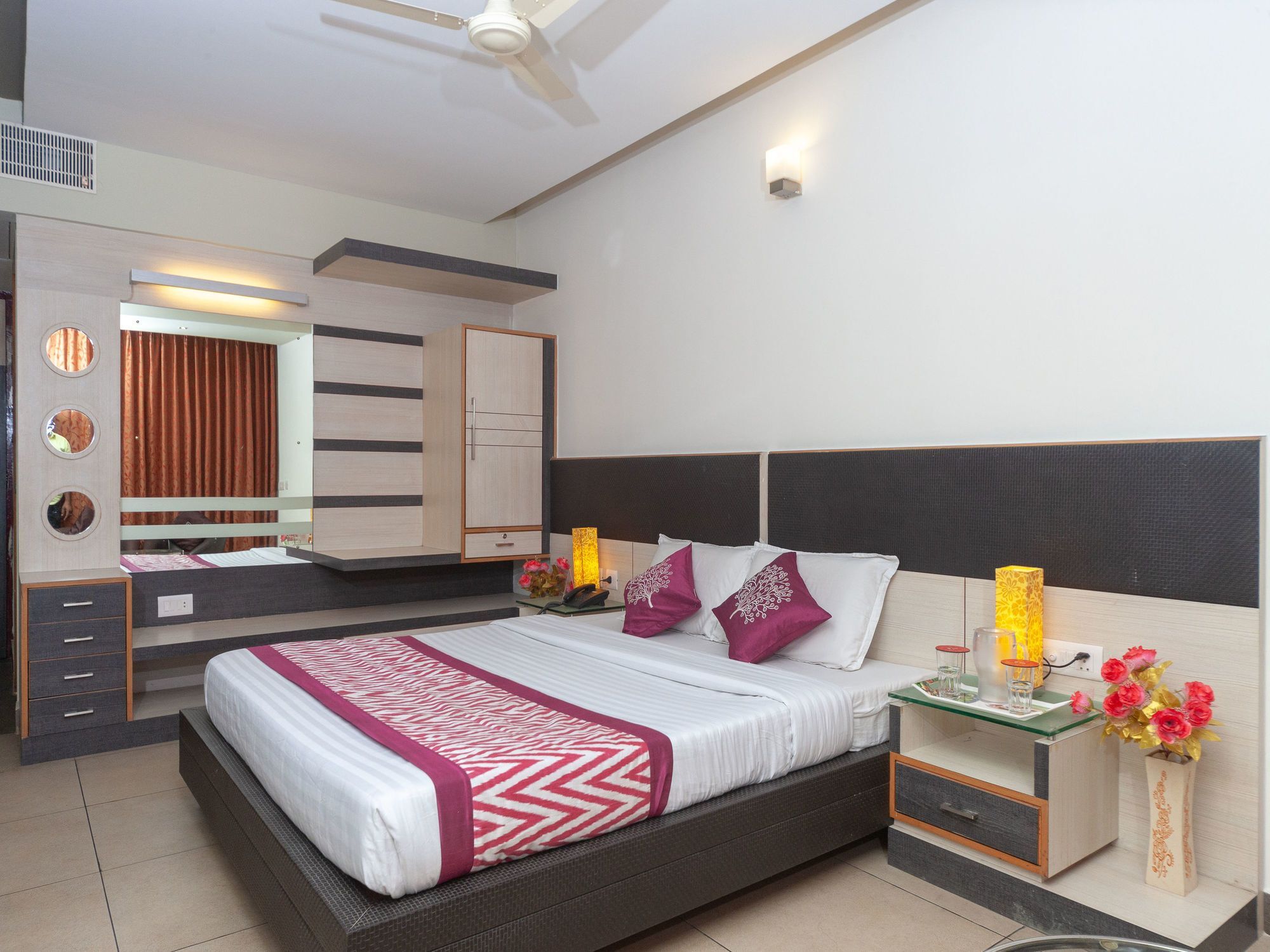 Hotel Sun Park Puducherry Buitenkant foto